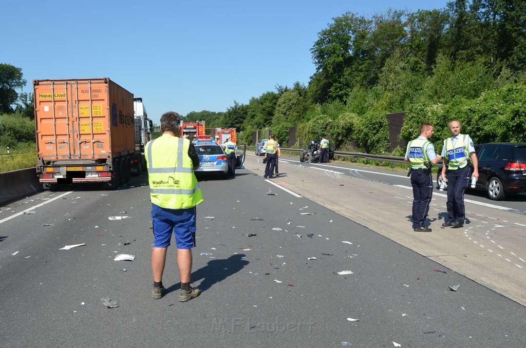 Schwerer VU A 4 Rich Aachen Hoehe Rastplatz Frechen P11.JPG - Miklos Laubert